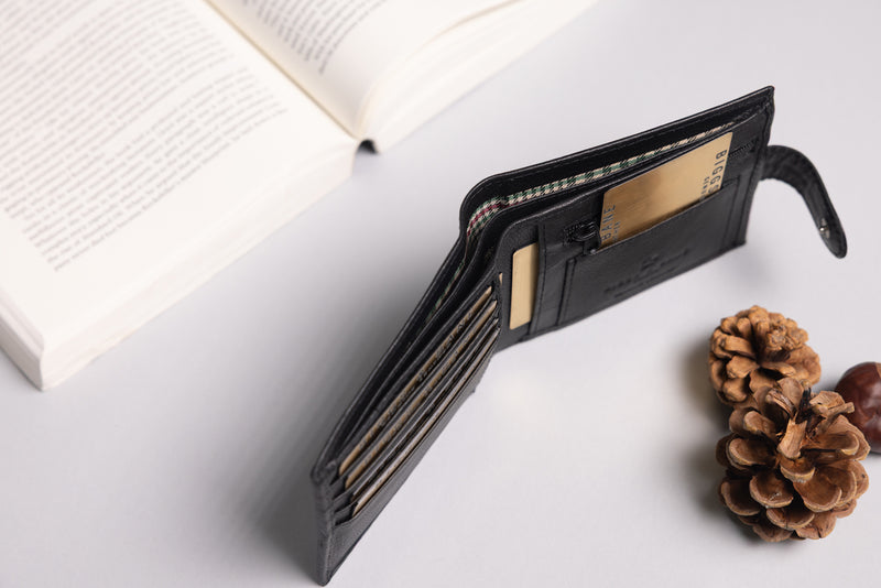 Personalised Engraved Black Bifold Leather Wallet