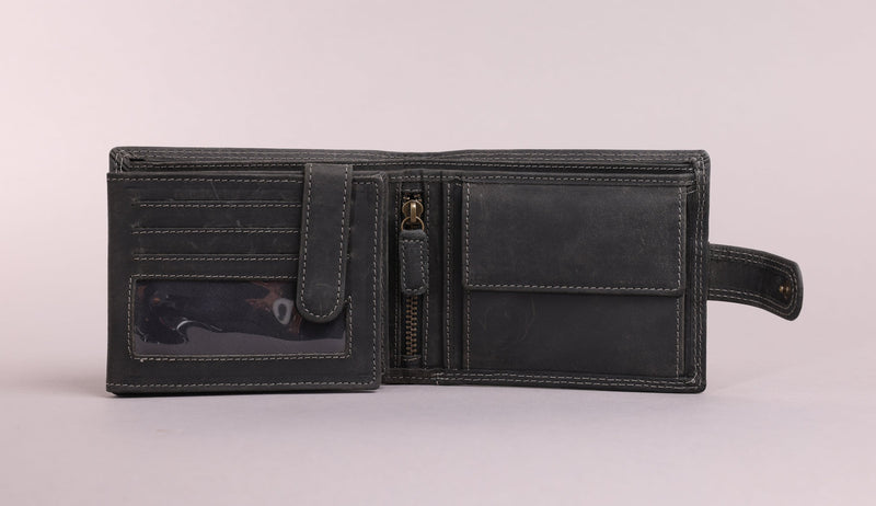 Personalised Engraved Bifold Black Hunter Leather Wallet With Coin Pocket